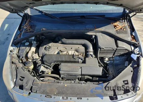 2013 Volvo S60 T5 z USA, uszkodzony, nr VIN YV1612FS1D2210770